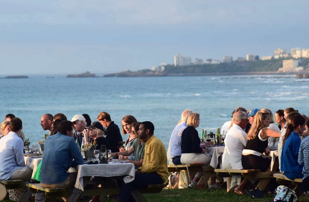 Why Online Reservations Are No Longer Optional